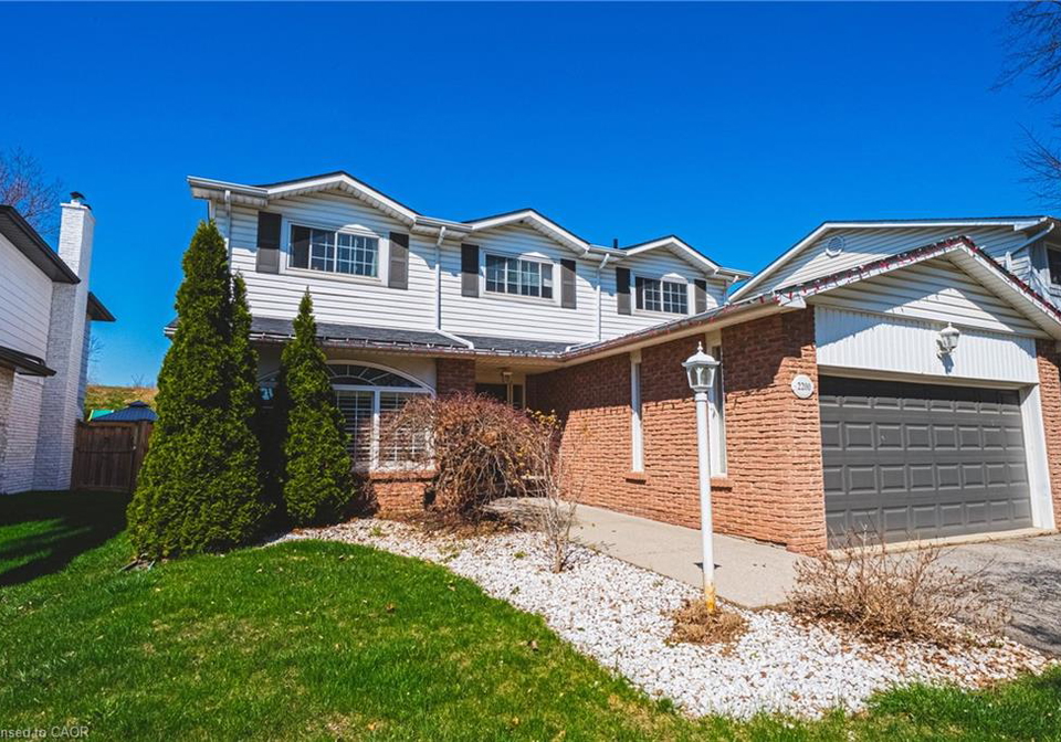 2200-sandringham-drive-burlington-ontario-40824799