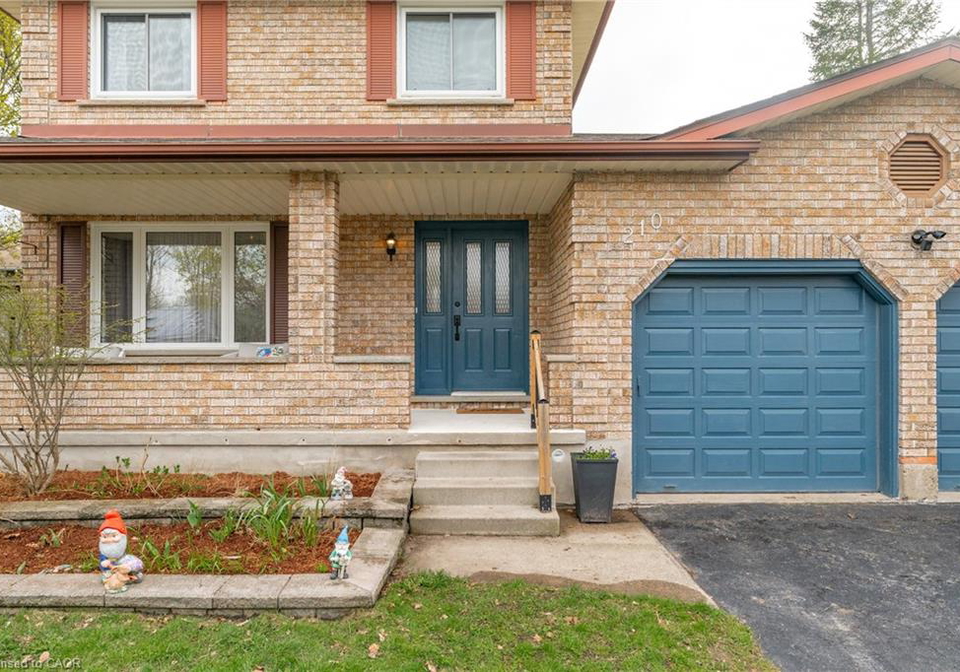 210-old-country-place-kitchener-ontario-40824817