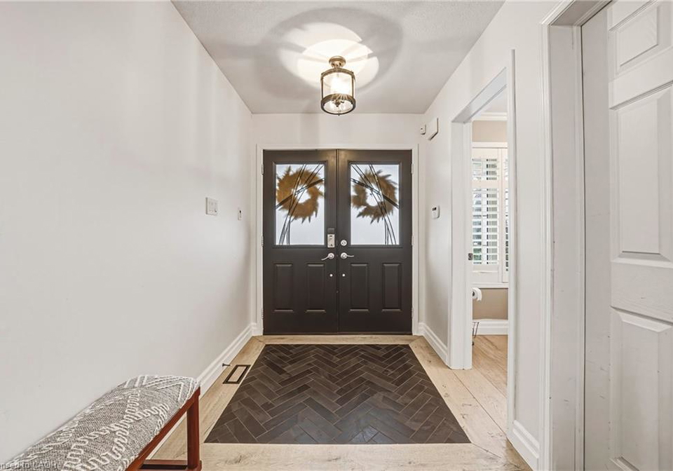 108-cleghorn-drive-binbrook-ontario-40824863