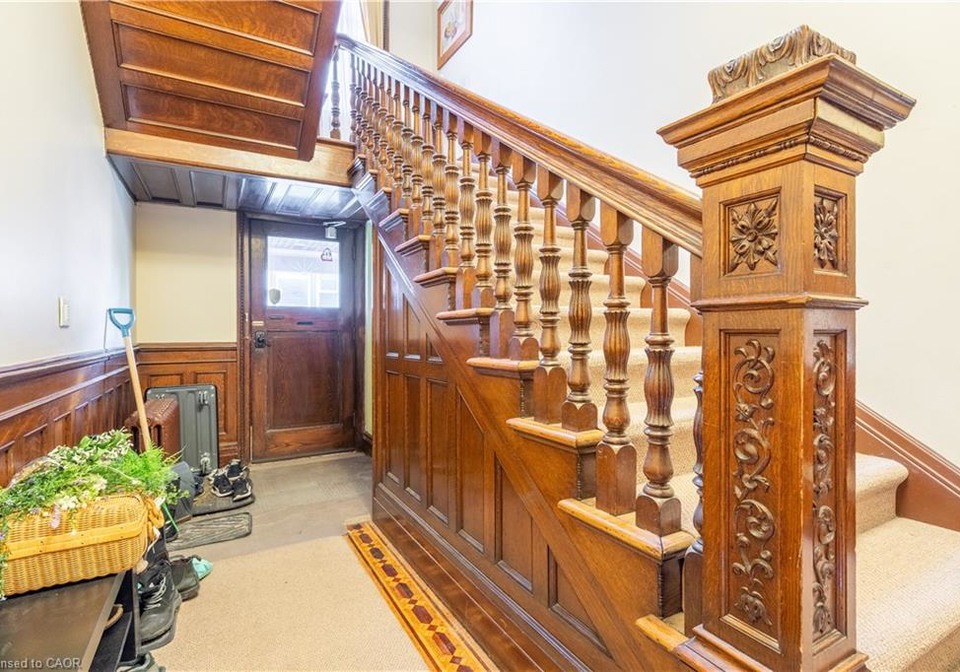 124-herkimer-street-hamilton-ontario-40824916
