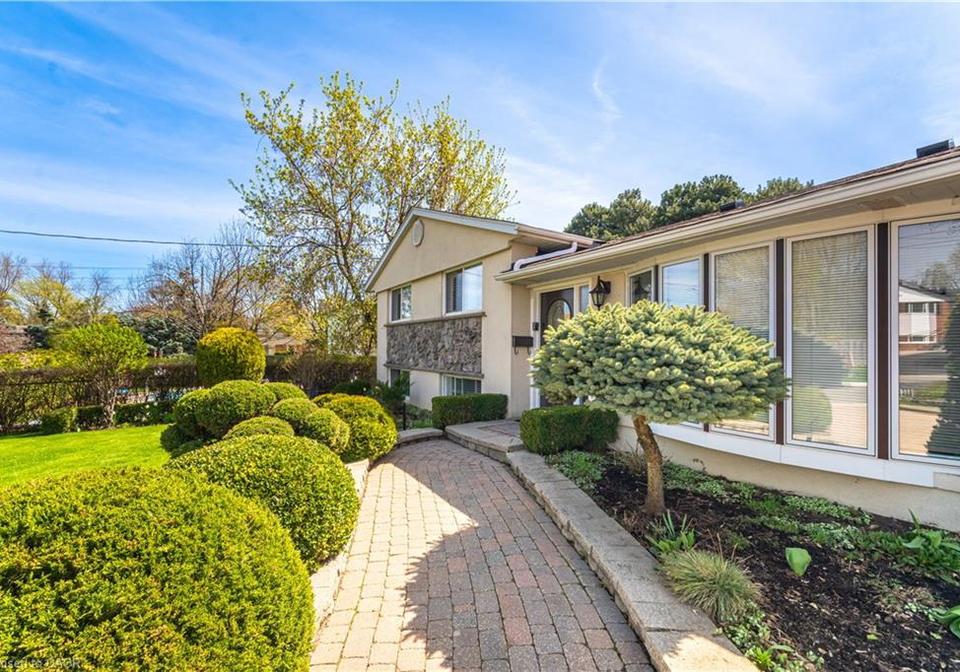 3-donata-drive-mississauga-ontario-40824968