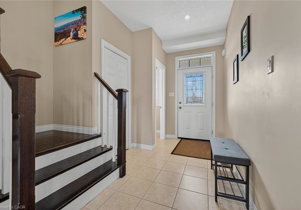 91-townsend-drive-breslau-ontario-40824993