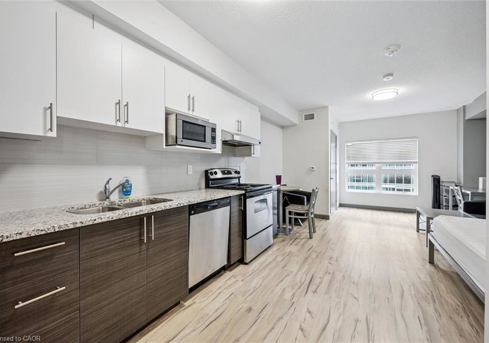 258b-sunview-street-waterloo-ontario-40825038