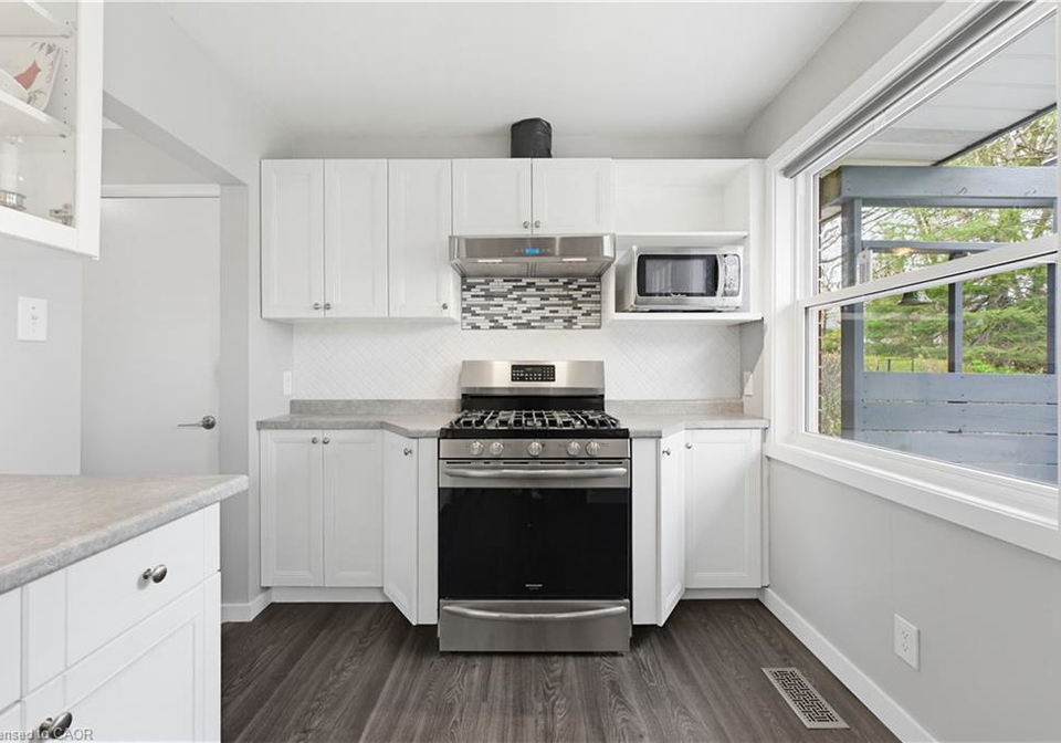147-churchill-drive-cambridge-ontario-40825176