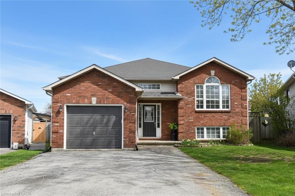 21-glengary-crescent-caledonia-ontario-40825181