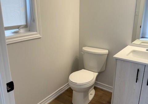 40-capstone-lane-hamilton-ontario-40825212