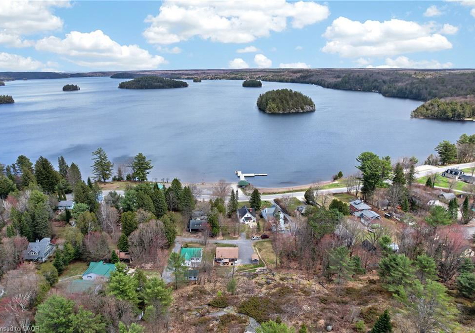 17-mcclure-lane-port-sydney-ontario-40825214