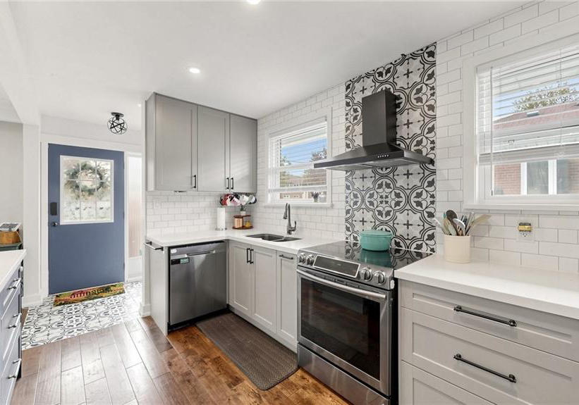 33-neapolitan-drive-scarborough-ontario-40825248