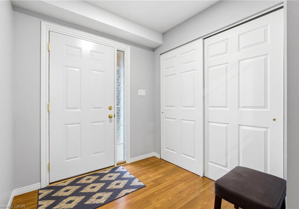 30-bryan-court-kitchener-ontario-40825303