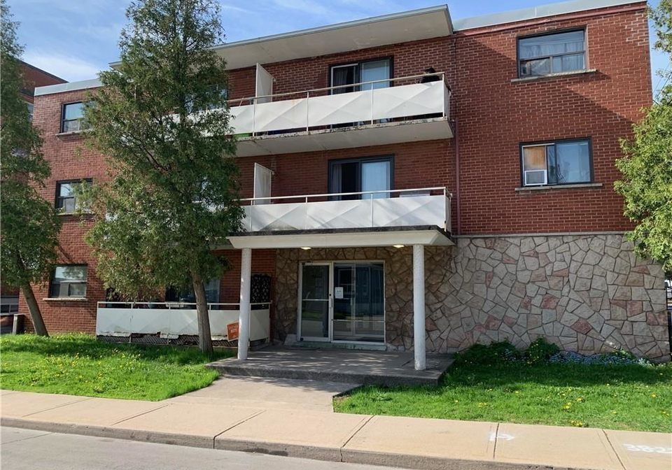 700-lawrence-road-hamilton-ontario-40825327