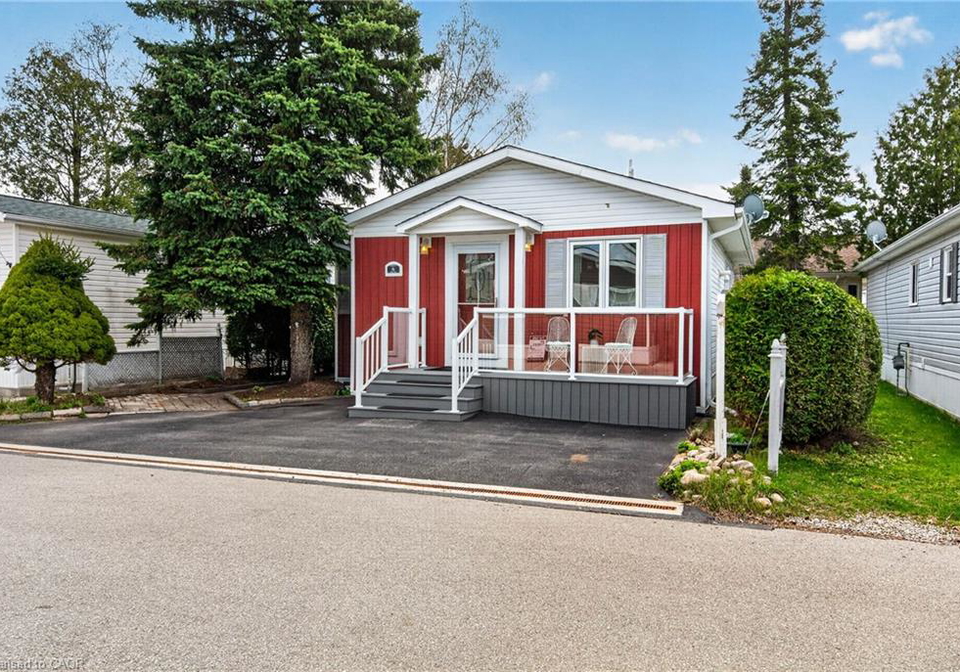 4-elm-street-puslinch-ontario-40825338