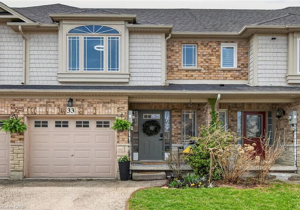 33-voyager-pass-binbrook-ontario-40825360