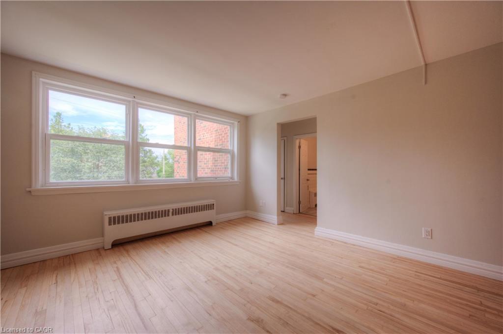 141-chapel-street-kitchener-ontario-40825393