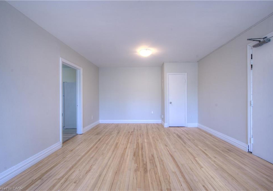 141-chapel-street-kitchener-ontario-40825393