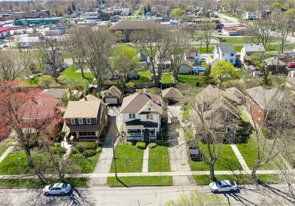 122-elgin-street-port-colborne-ontario-40825411