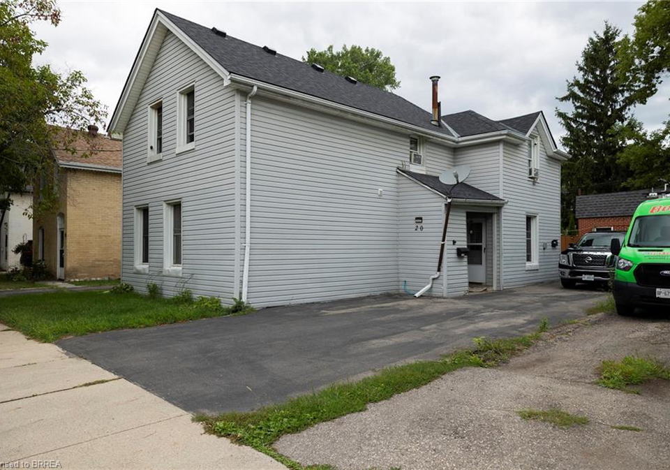 20-superior-street-brantford-ontario-40825438