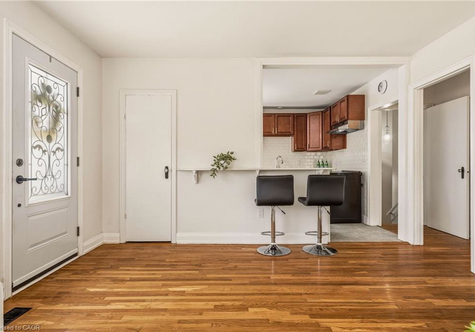 31-cameron-avenue-dundas-ontario-40825493