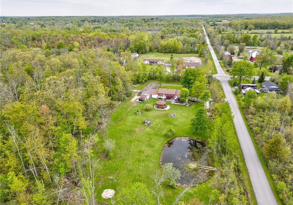 2859-dominion-road-fort-erie-ontario-40825504
