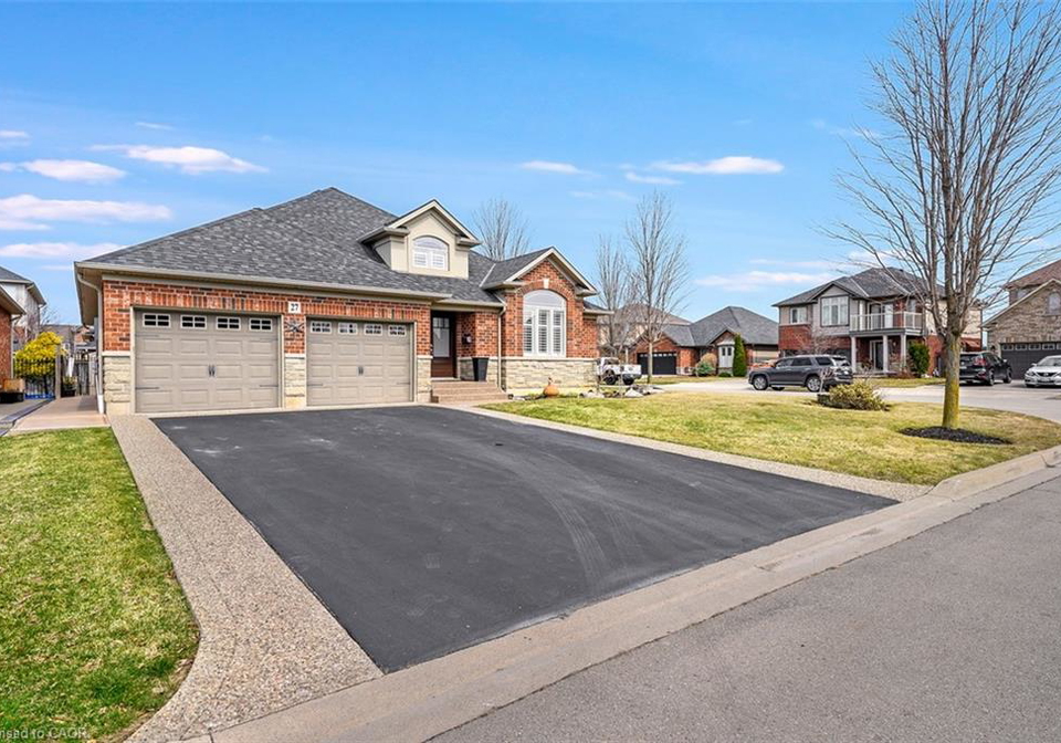 27-carver-drive-binbrook-ontario-40825544