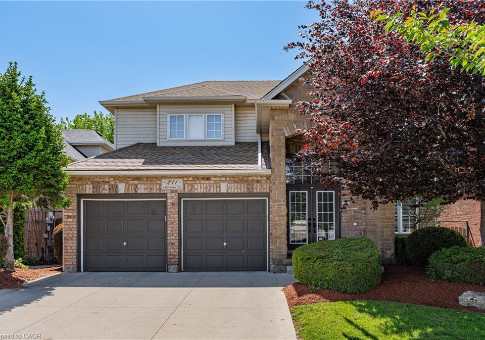 211-mcnichol-drive-cambridge-ontario-40825573