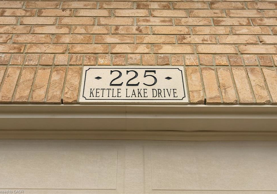 225-kettle-lake-drive-new-hamburg-ontario-40825624