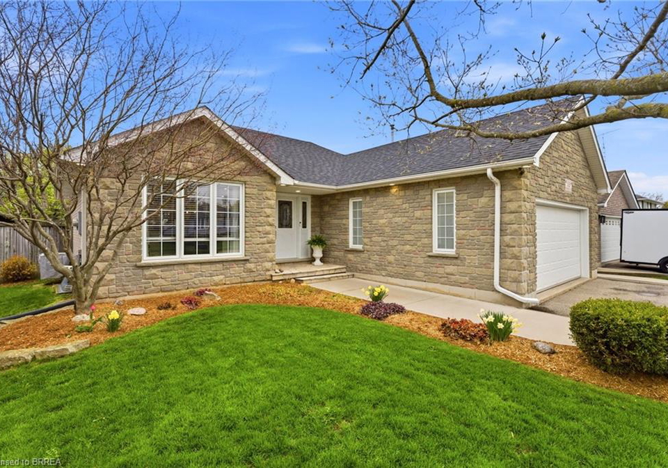 33-margaret-drive-st-george-ontario-40825642