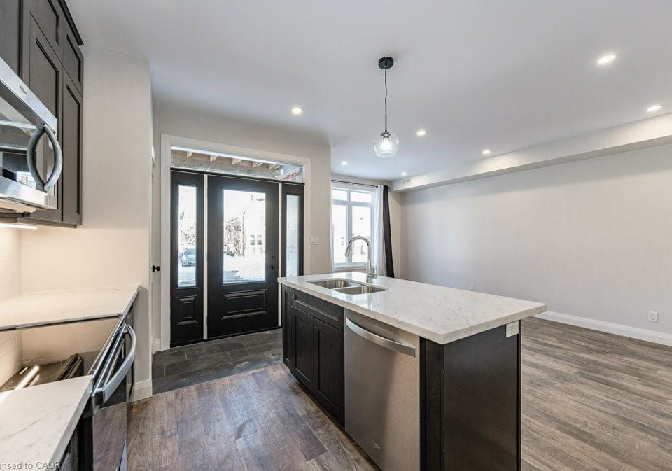 153-wentworth-avenue-kitchener-ontario-40825648