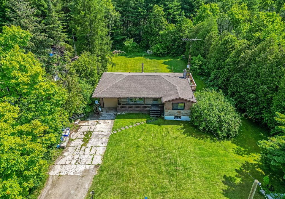 8511-guelph-line-campbellville-ontario-40825651