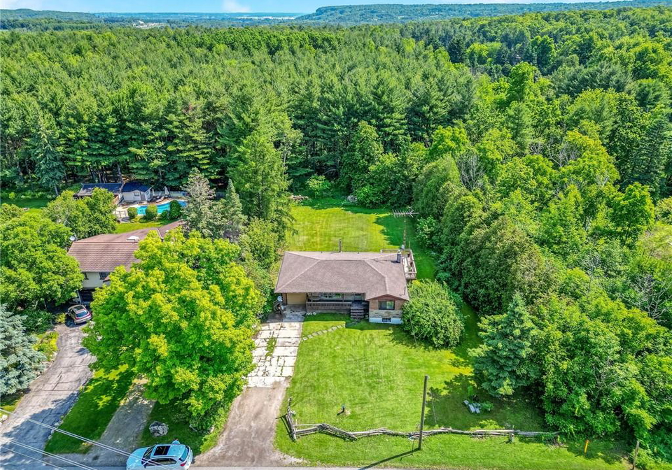 8511-guelph-line-campbellville-ontario-40825651