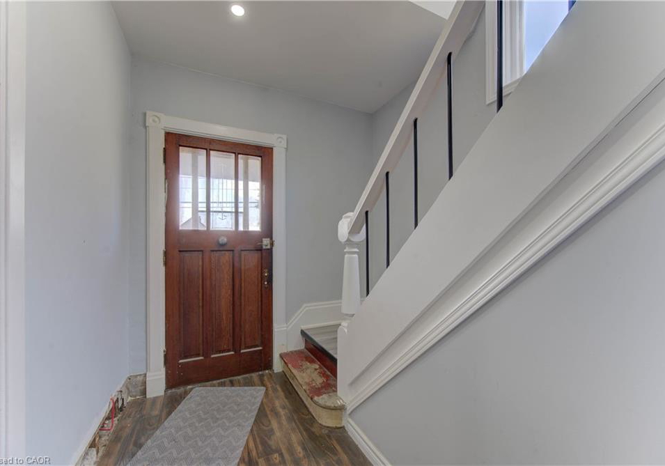 138-courtland-avenue-e-kitchener-ontario-40825676
