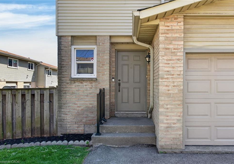 15-derby-street-hamilton-ontario-40825694