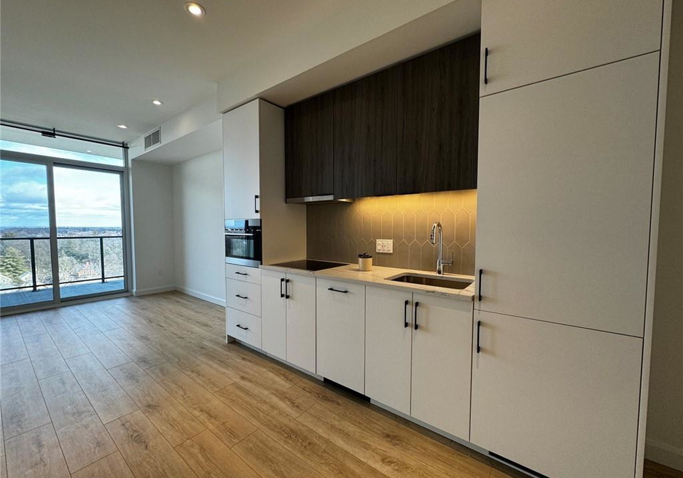 741-king-st-w-rear-street-kitchener-ontario-40825730