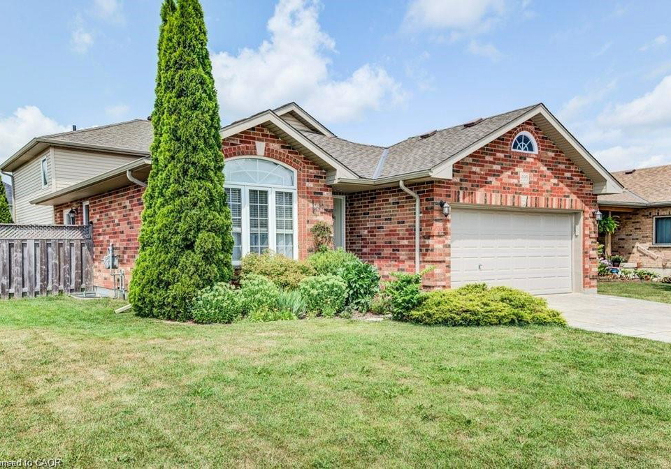 995-boyd-avenue-listowel-ontario-40825746