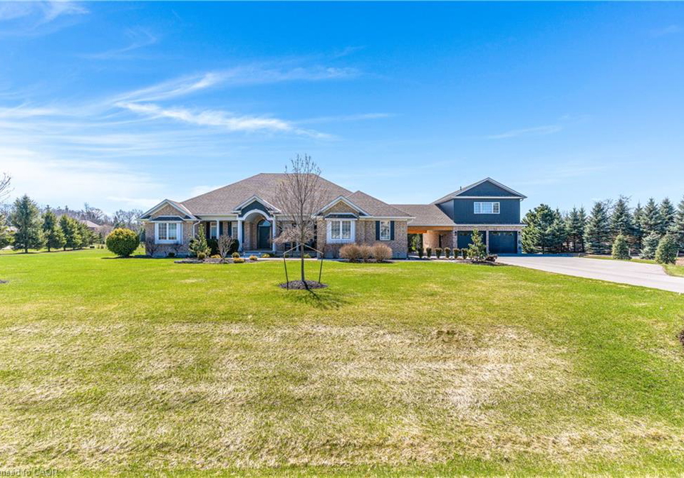 2-cloverlea-crescent-st-george-ontario-40825778