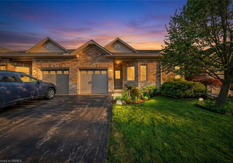 10-cobblestone-drive-paris-ontario-40825788