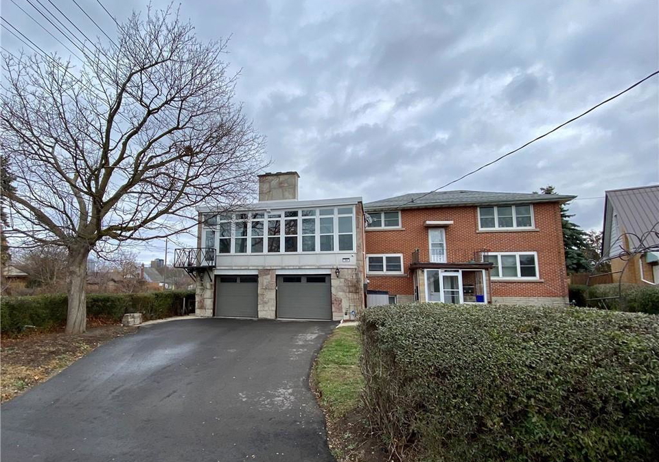 34-burn-place-kitchener-ontario-40825865