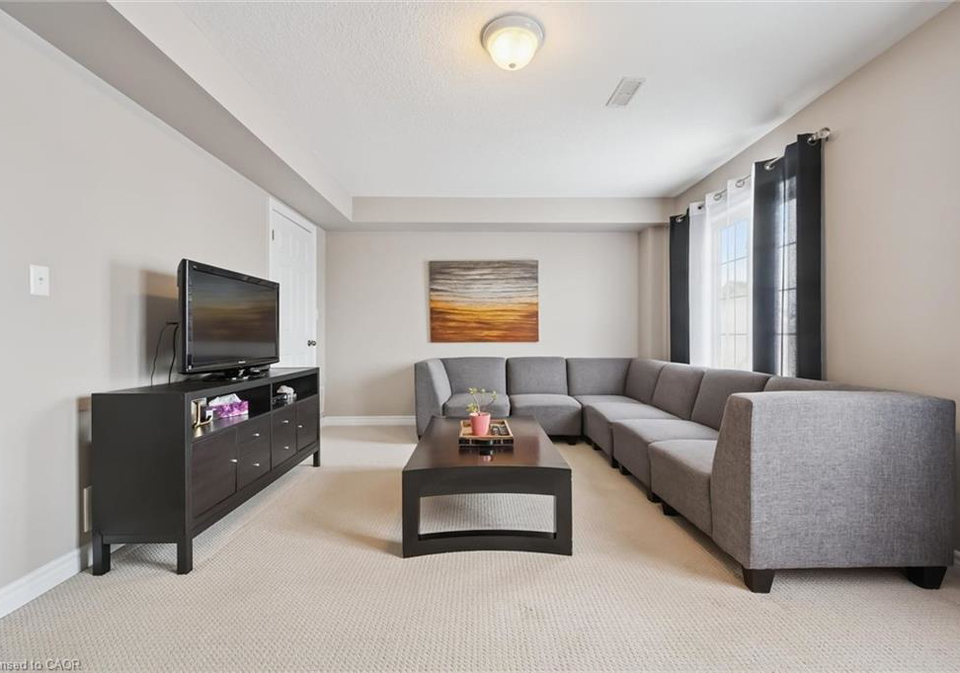15-carere-crescent-guelph-ontario-40825884