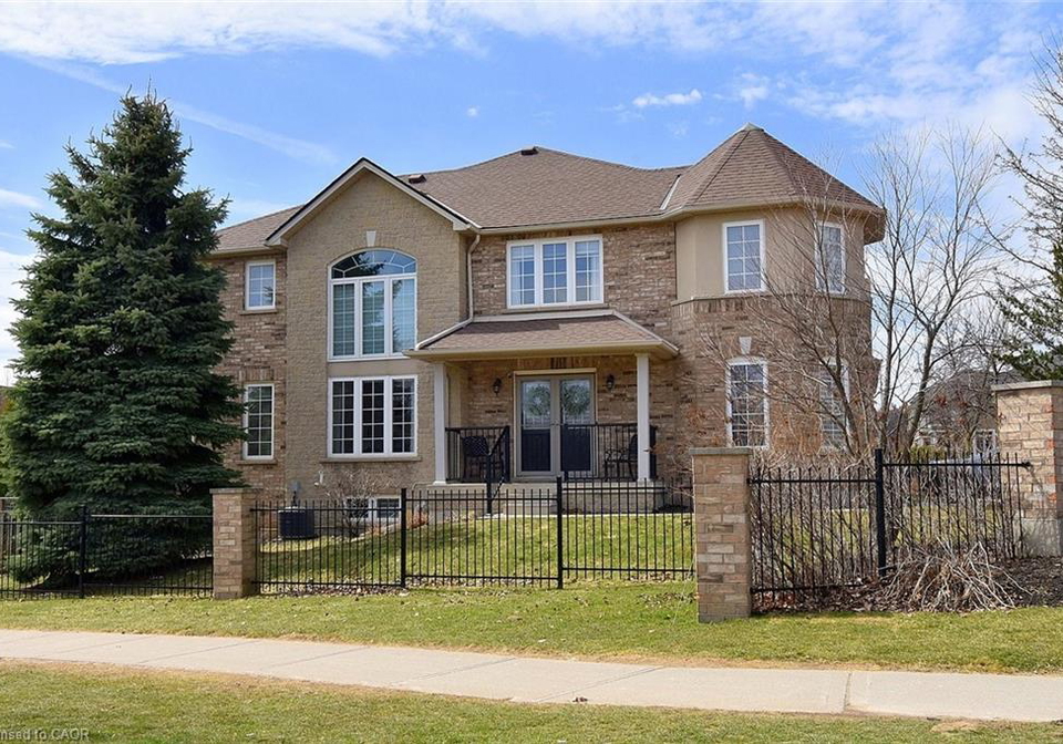 39-panabaker-drive-ancaster-ontario-40825893