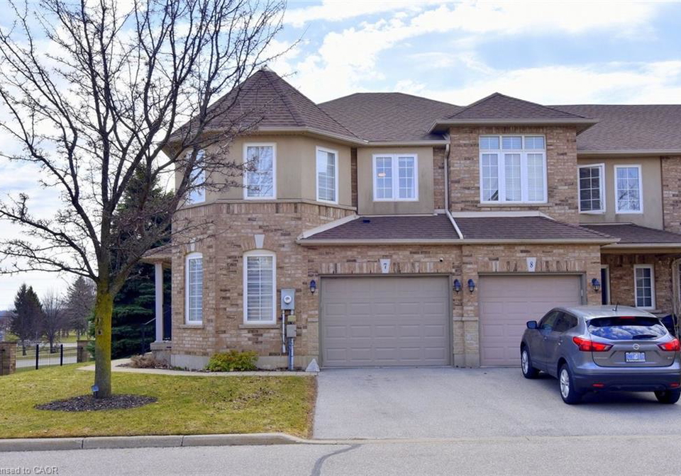 39-panabaker-drive-ancaster-ontario-40825893