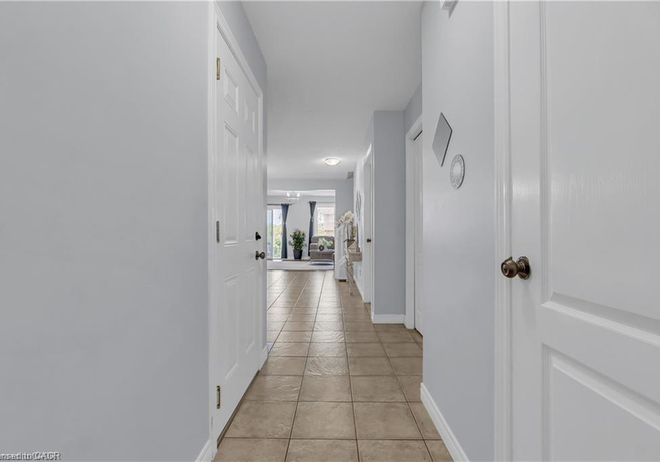 48-clough-crescent-guelph-ontario-40825904