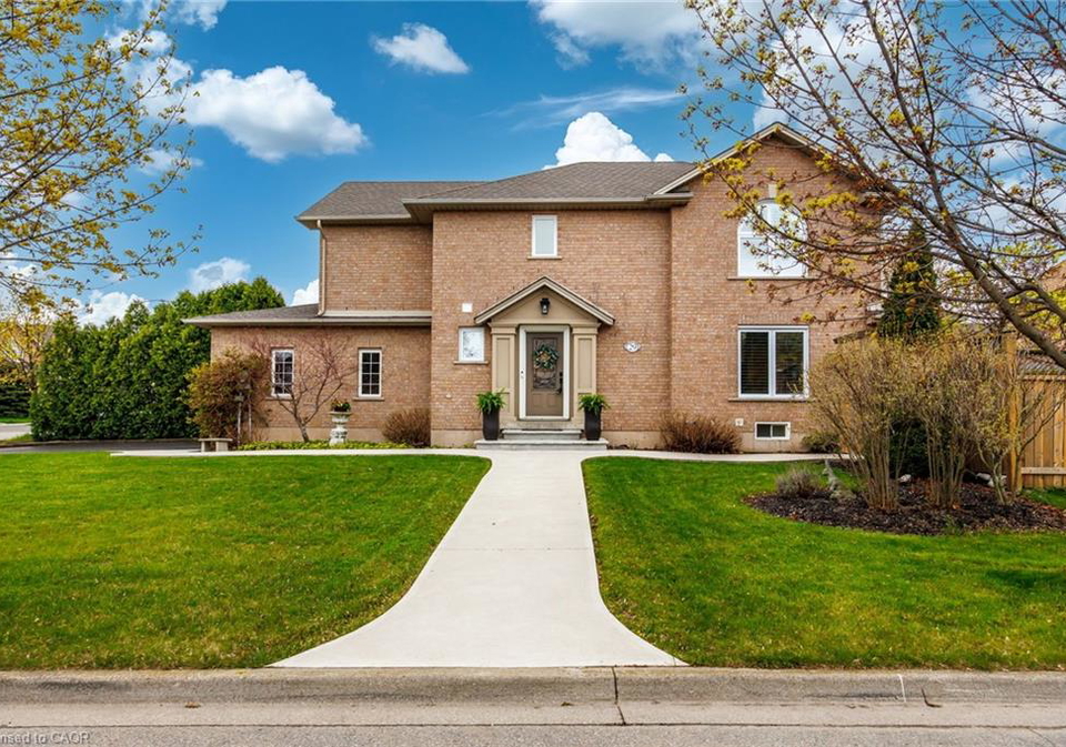 29-magnolia-crescent-grimsby-ontario-40825909