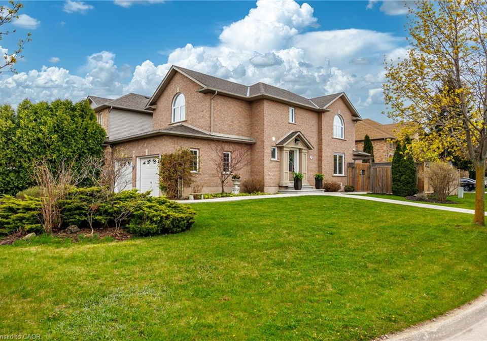 29-magnolia-crescent-grimsby-ontario-40825909
