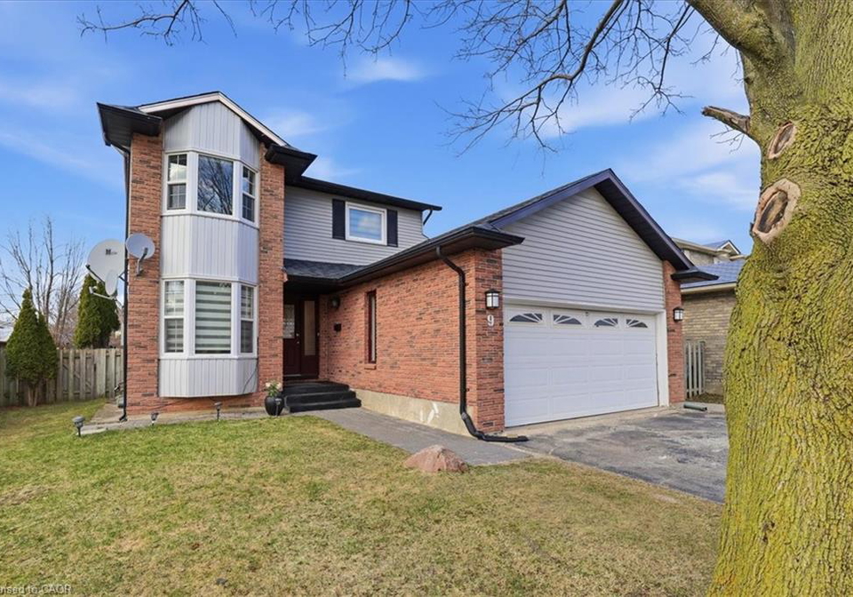 9-holm-street-cambridge-ontario-40825932