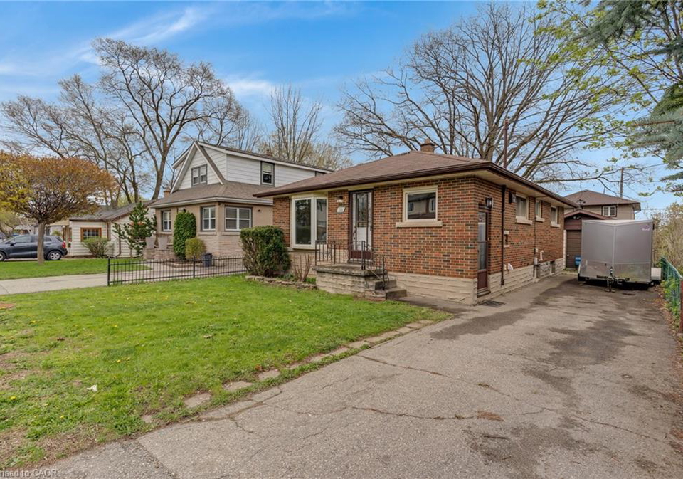 58-avenue-road-cambridge-ontario-40825959