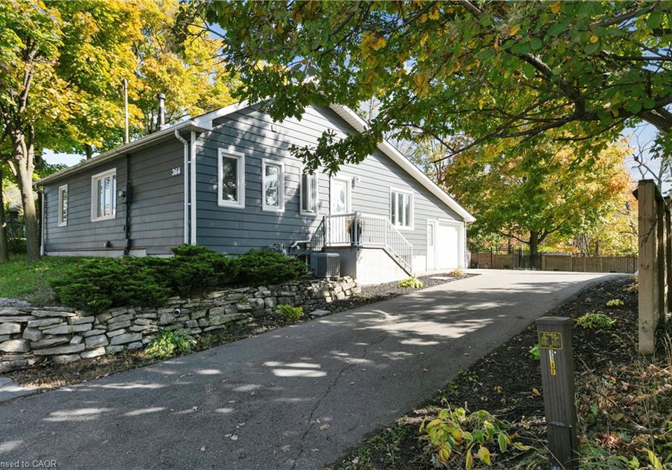 366-dundas-street-e-waterdown-ontario-40825972