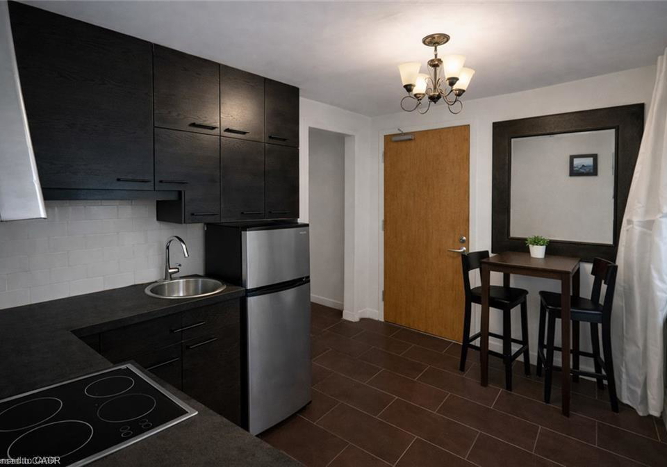 237-james-street-n-hamilton-ontario-40826020