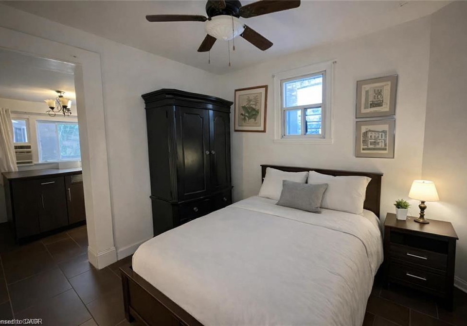 237-james-street-n-hamilton-ontario-40826020