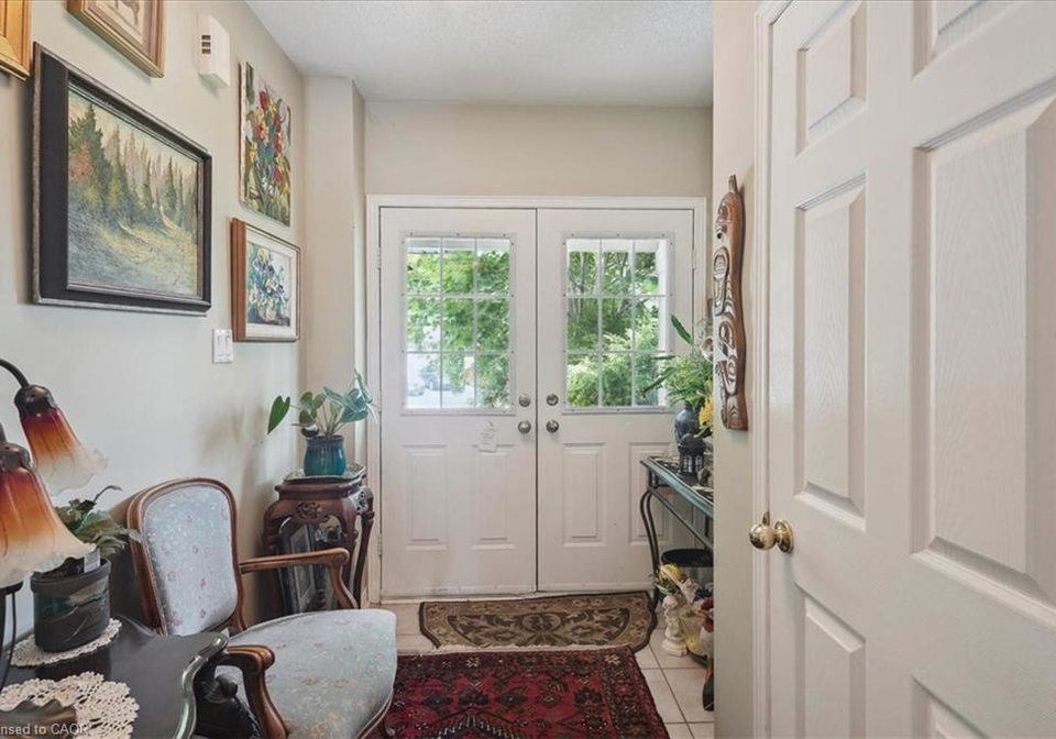 5224-thornburn-drive-burlington-ontario-40826035