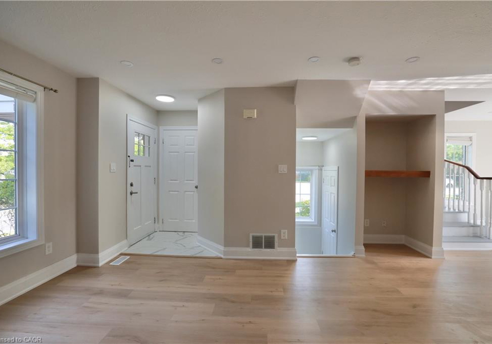 625-eastbridge-boulevard-waterloo-ontario-40826043