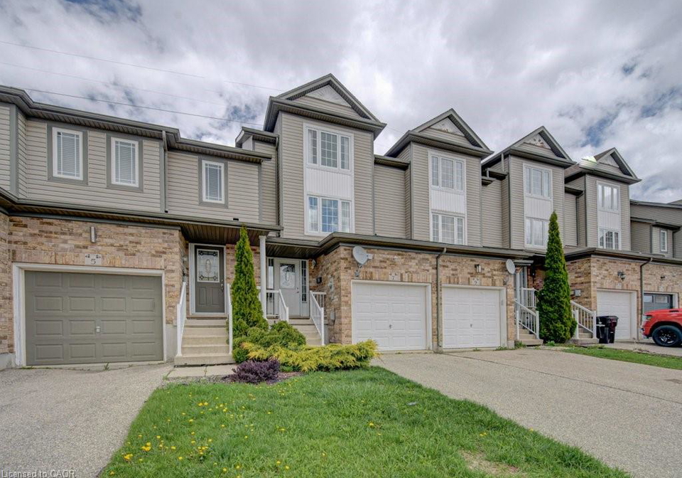 7-red-clover-crescent-kitchener-ontario-40826045